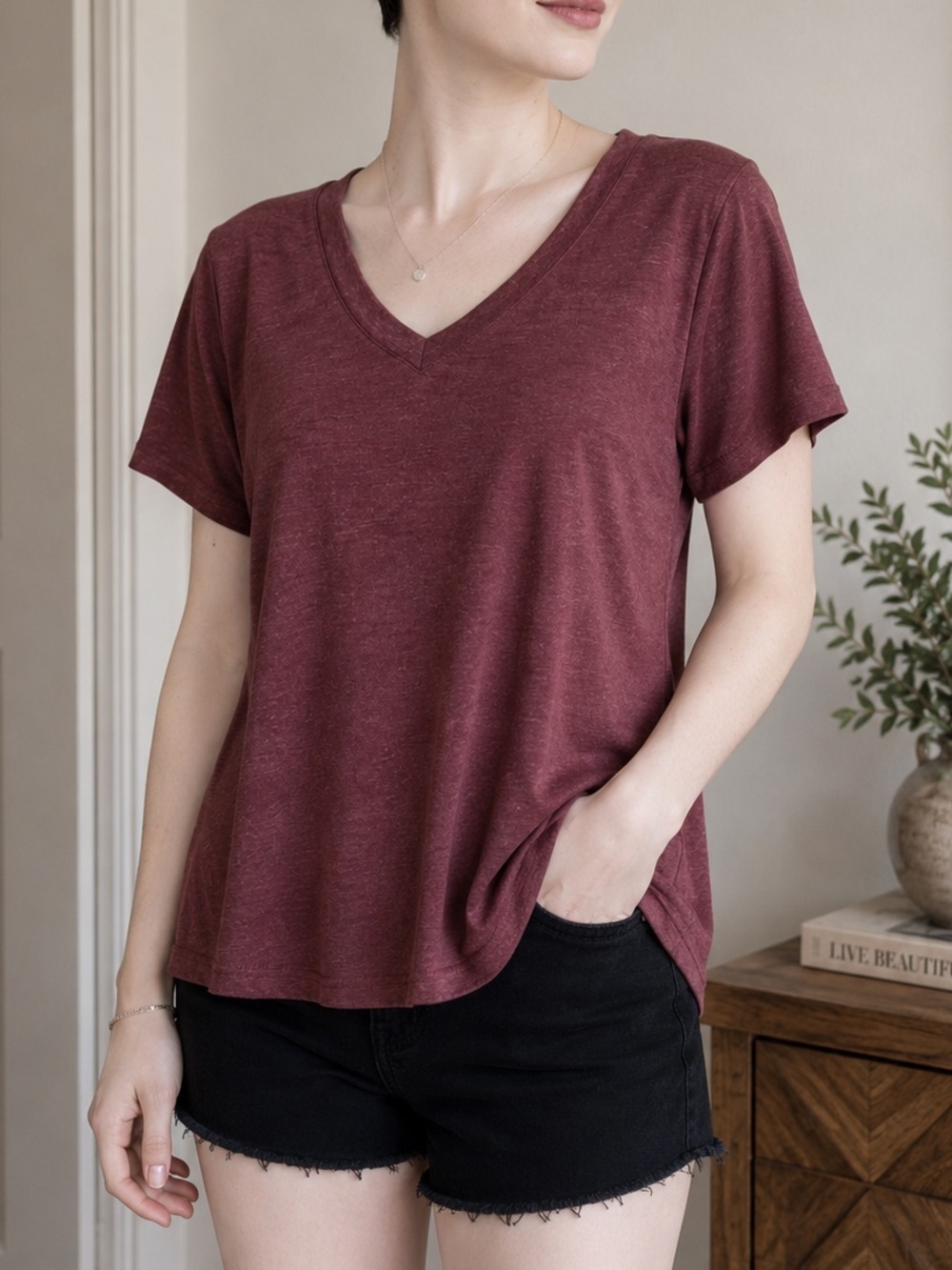 Women’s Heather Burgundy V-Neck TShirt Top Size M Soft Stretch Short Sleeve